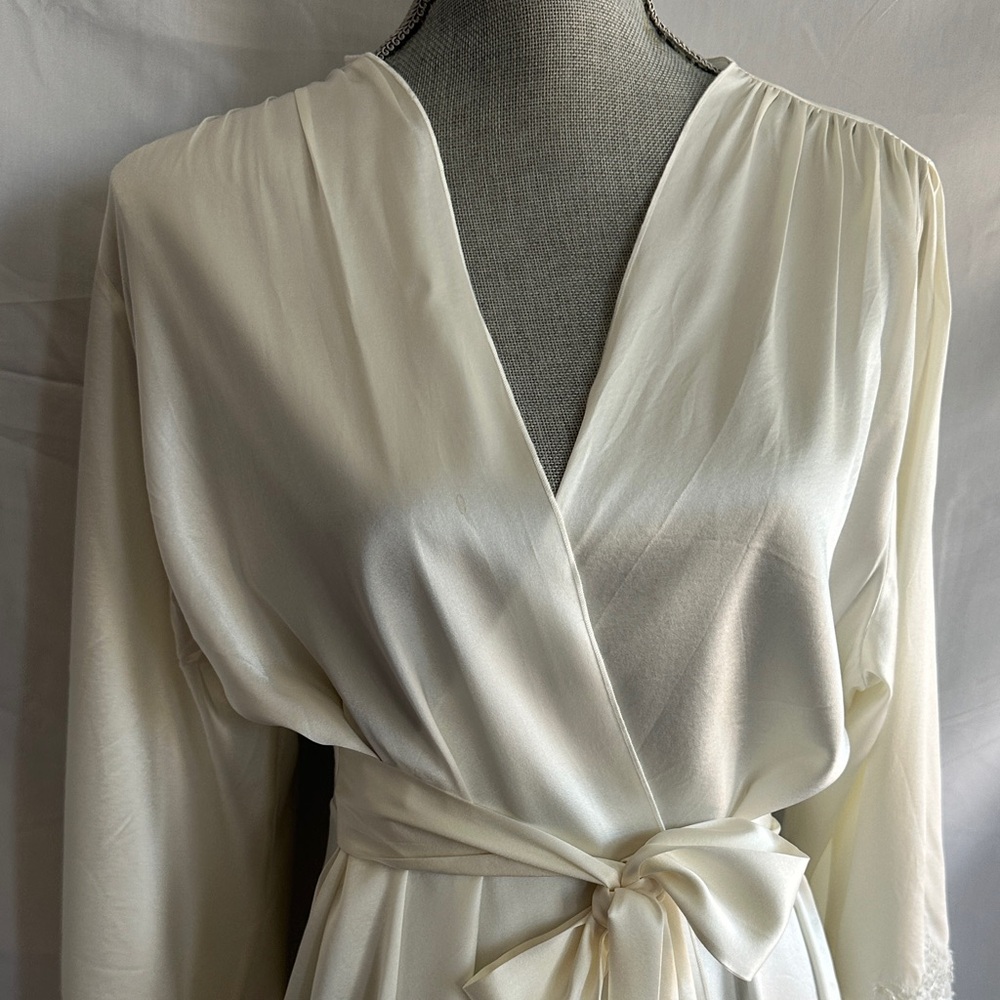 Galia Lahav Silk Daphne Robe - Picture 9 of 15